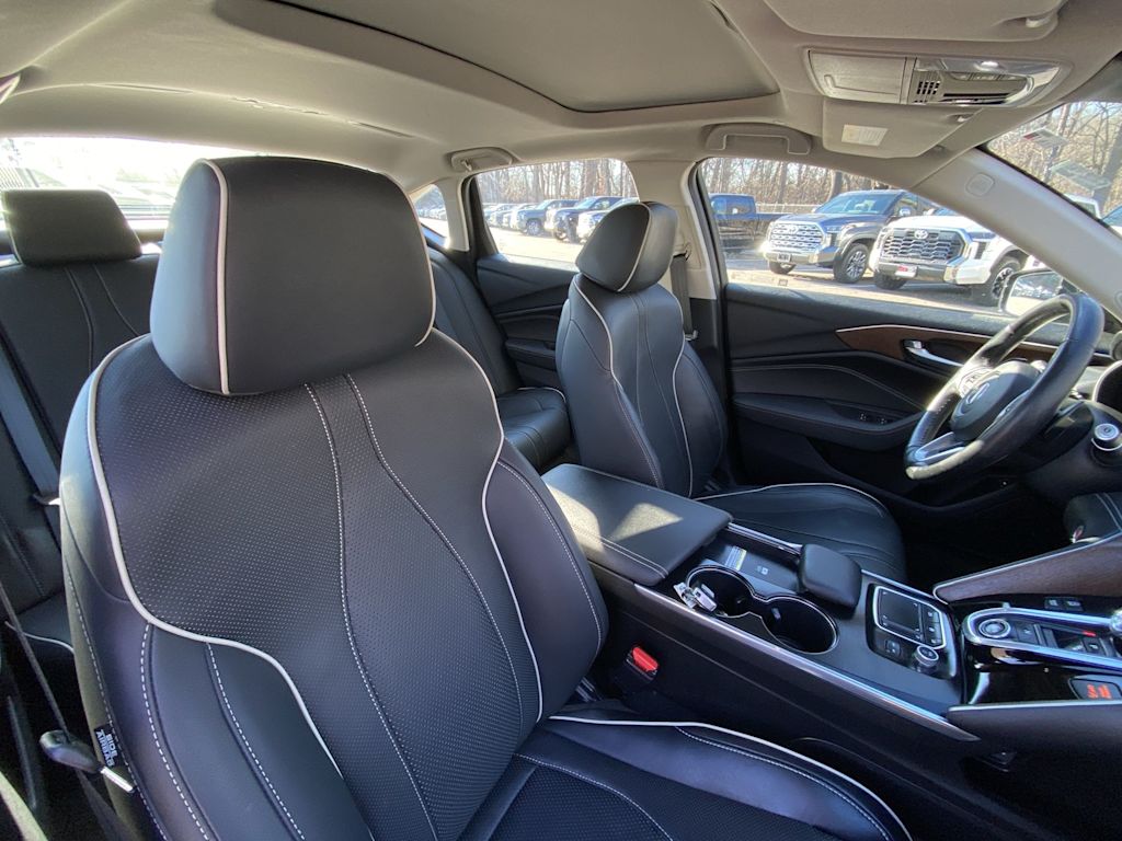 Thumbnail: 2022 Acura TLX - 32