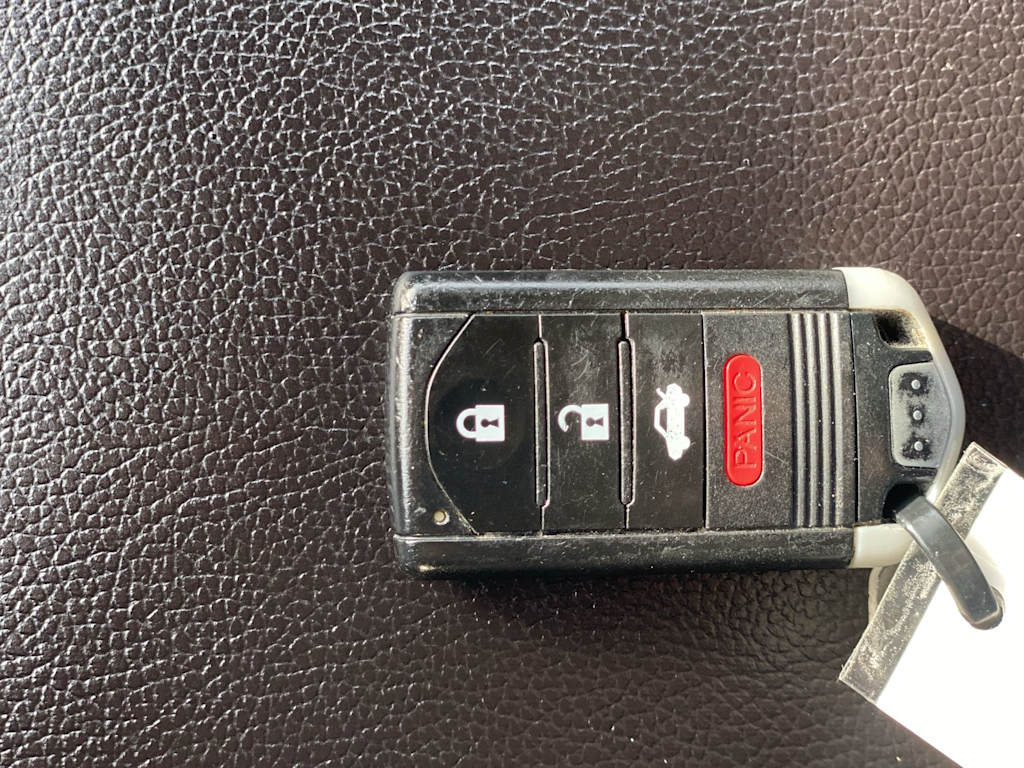 Thumbnail: 2013 Acura ILX - 17