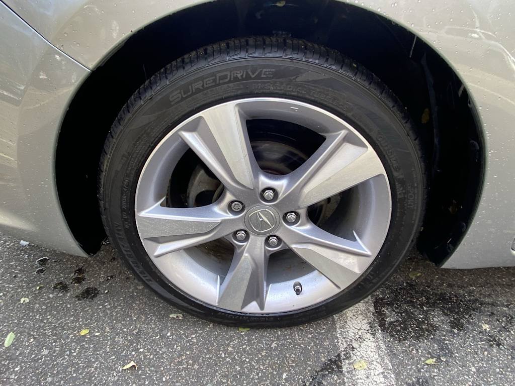 Thumbnail: 2013 Acura ILX - 8