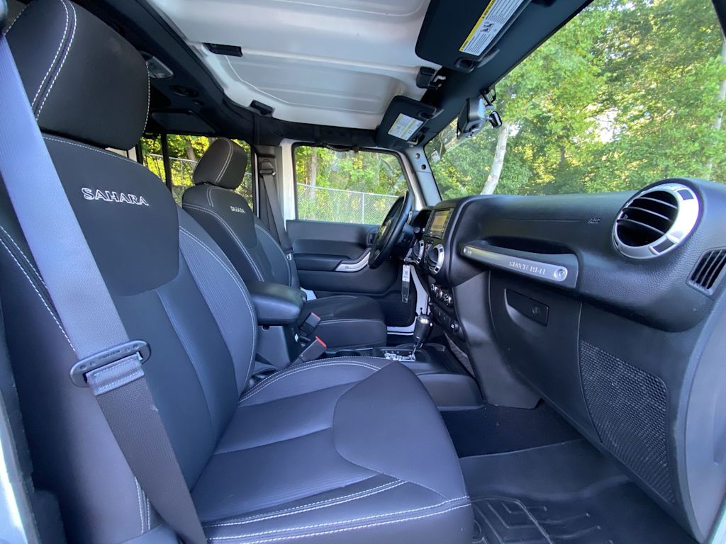 Thumbnail: 2018 Jeep Wrangler - 11