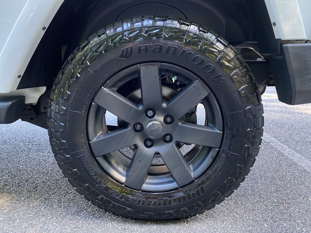 Thumbnail: 2018 Jeep Wrangler - 28
