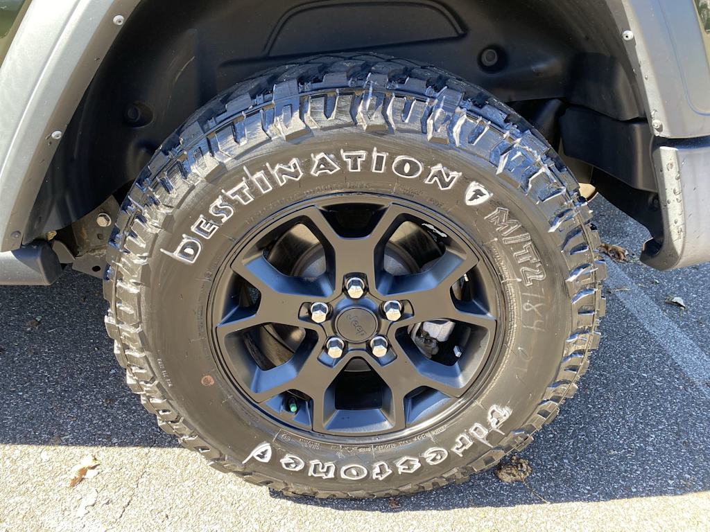 Thumbnail: 2023 Jeep Wrangler - 28