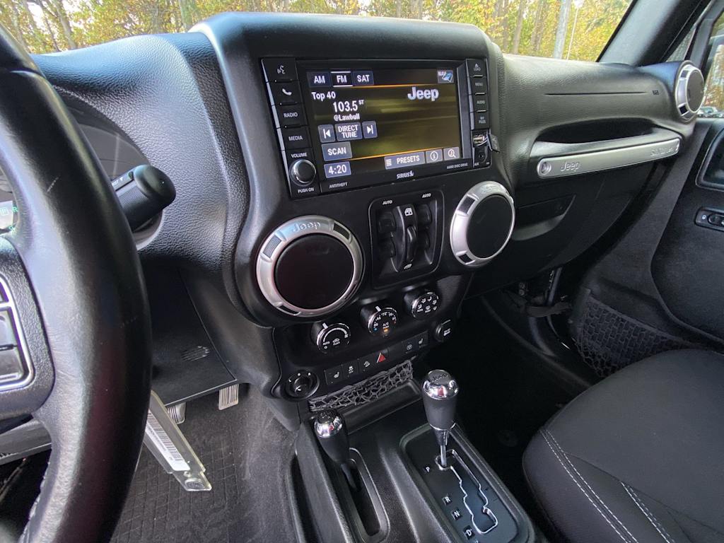 Thumbnail: 2018 Jeep Wrangler - 12