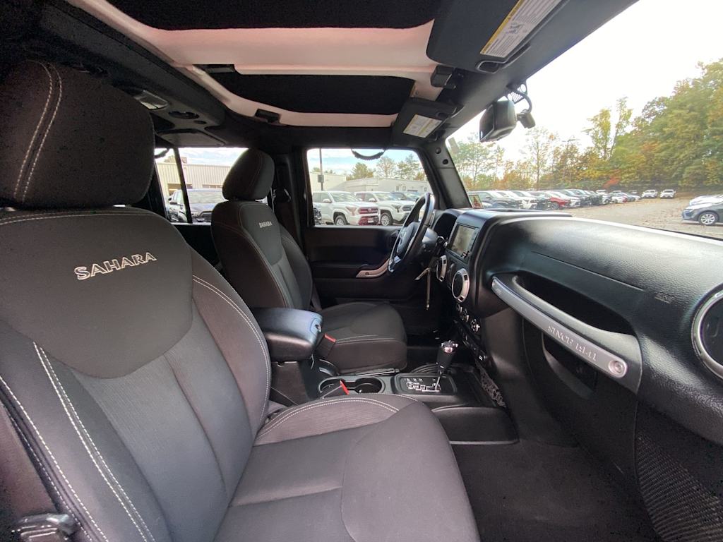 Thumbnail: 2018 Jeep Wrangler - 25