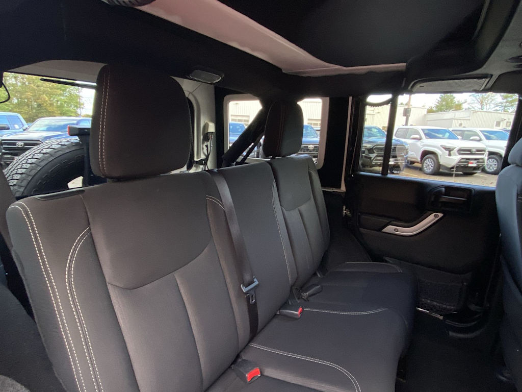 Thumbnail: 2018 Jeep Wrangler - 27