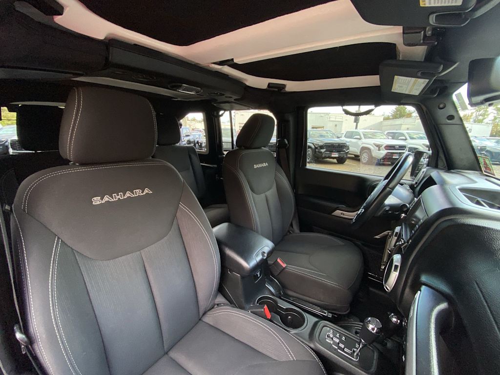 Thumbnail: 2018 Jeep Wrangler - 26