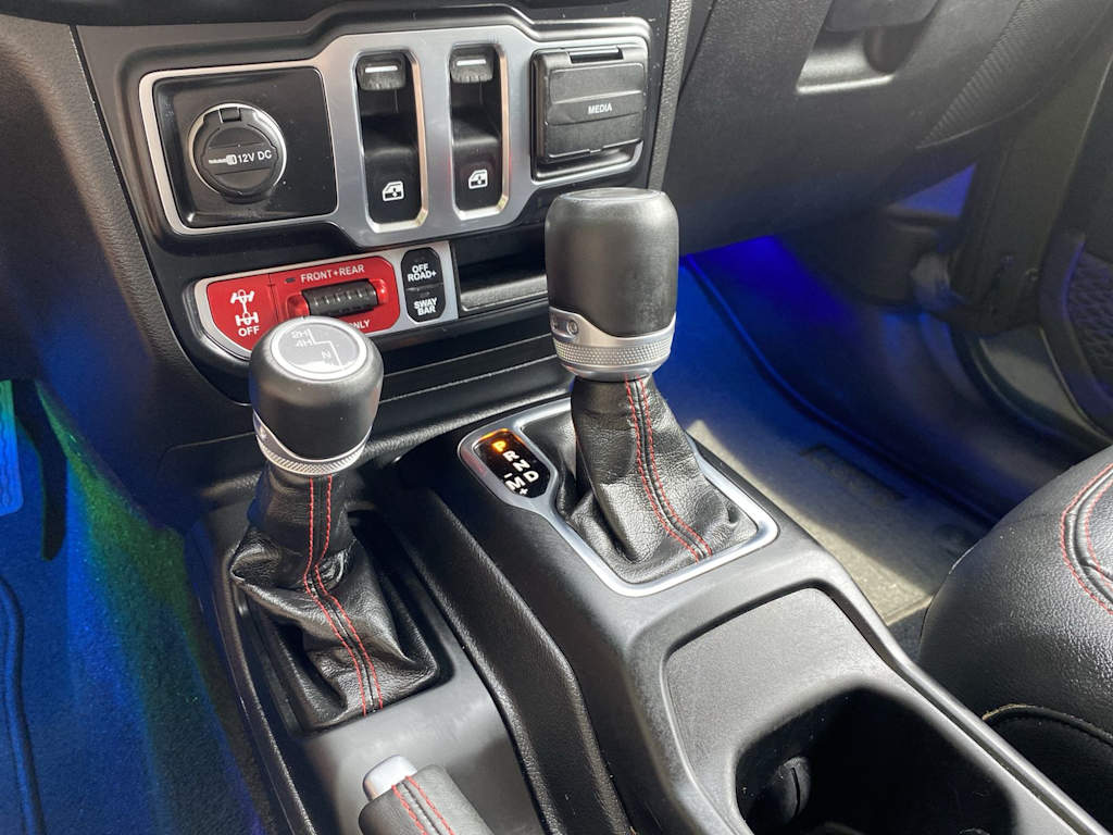 Thumbnail: 2023 Jeep Wrangler - 15