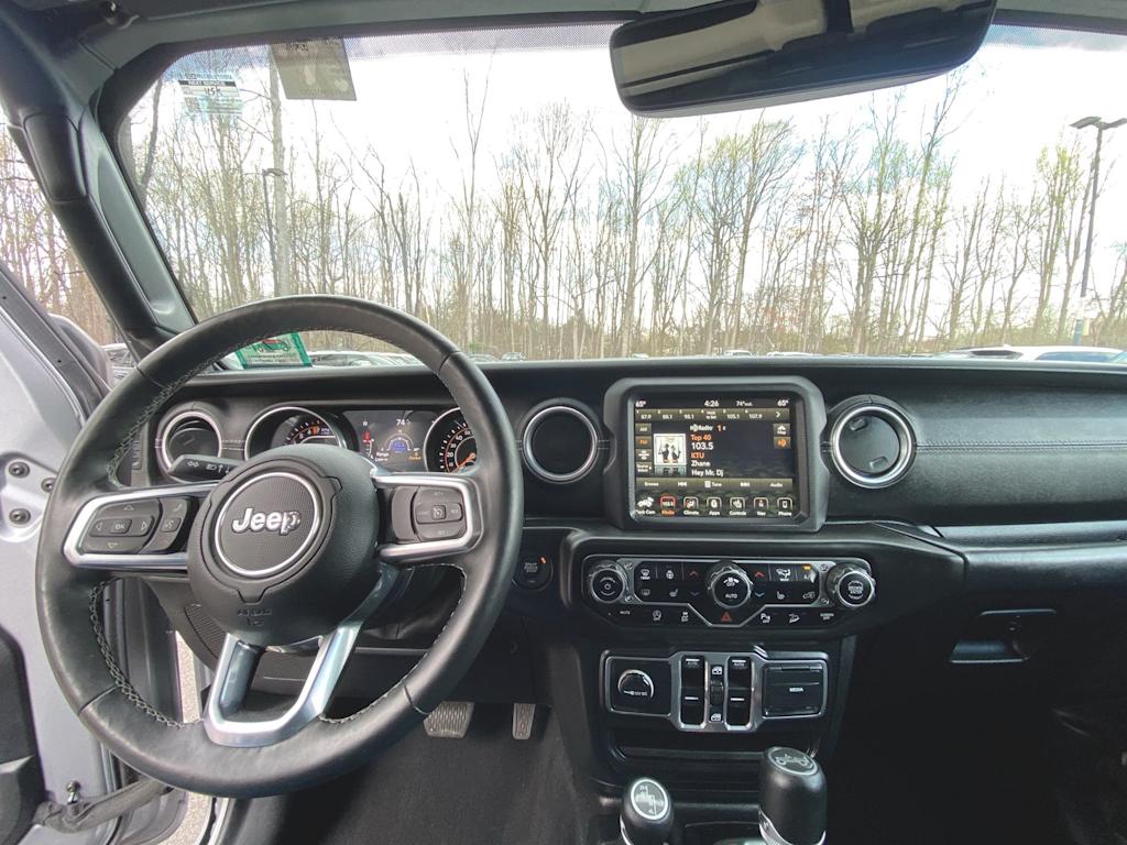 2018 Jeep Wrangler Unlimited Sahara 2