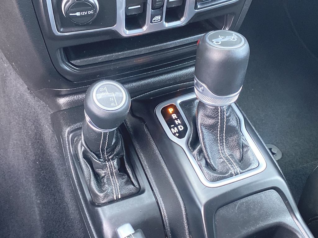 2018 Jeep Wrangler Unlimited Sahara 12