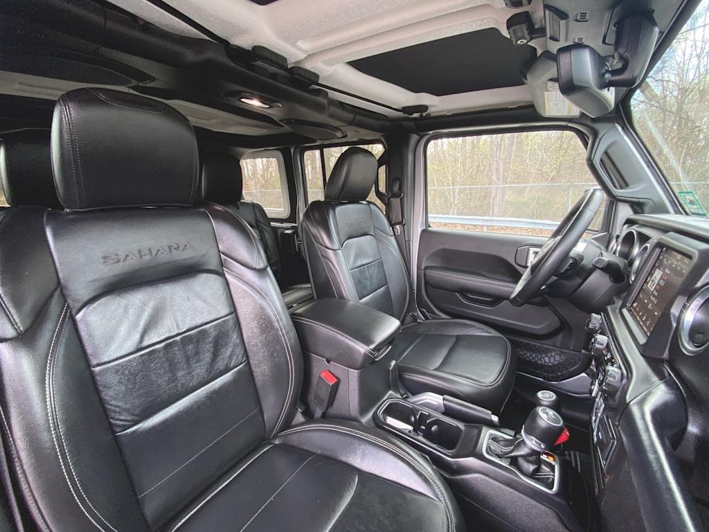 2018 Jeep Wrangler Unlimited Sahara 26