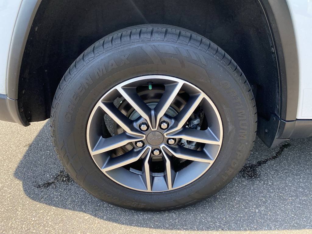 Thumbnail: 2021 Jeep Grand Cherokee - 24