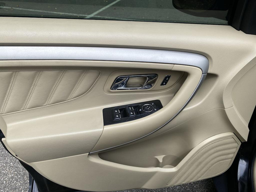 Thumbnail: 2019 Ford Taurus - 29