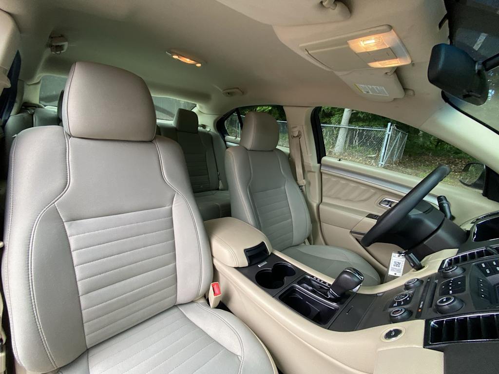 Thumbnail: 2019 Ford Taurus - 31