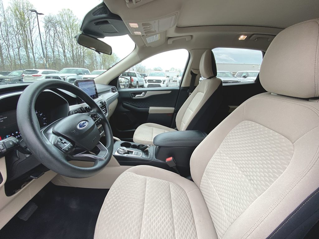 2020 Ford Escape SE 7