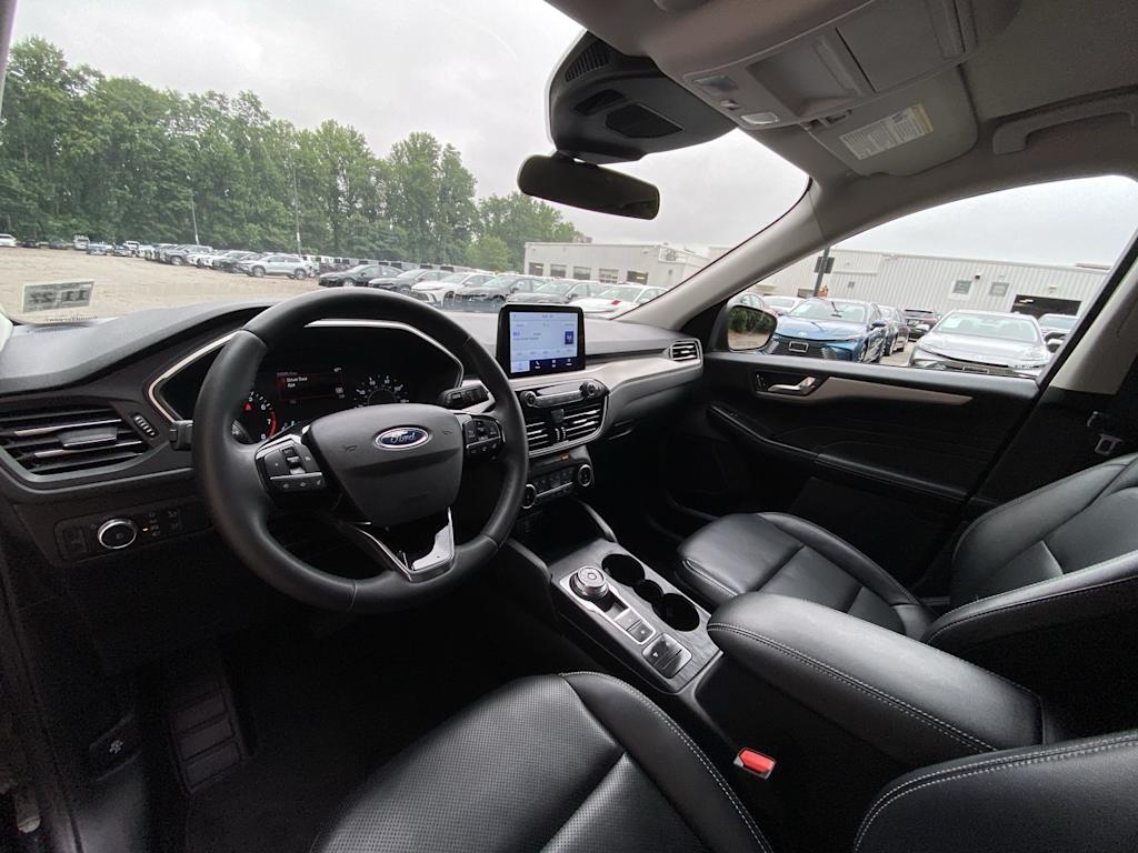 Thumbnail: 2022 Ford Escape - 9
