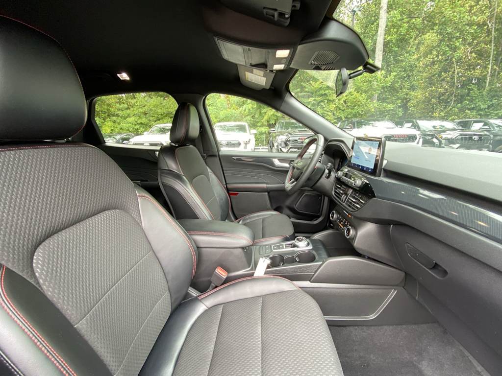 Thumbnail: 2023 Ford Escape - 22