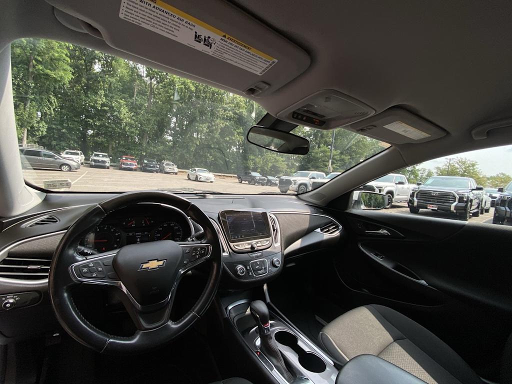 Thumbnail: 2021 Chevrolet Malibu - 9