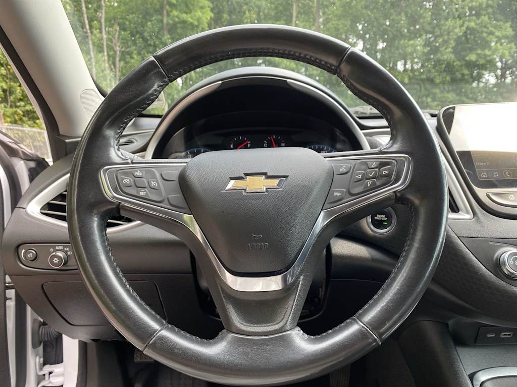 Thumbnail: 2021 Chevrolet Malibu - 13