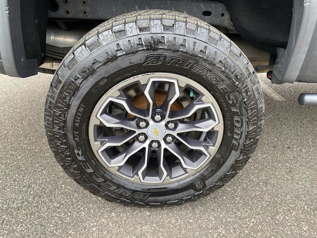 Thumbnail: 2020 Chevrolet Colorado - 21