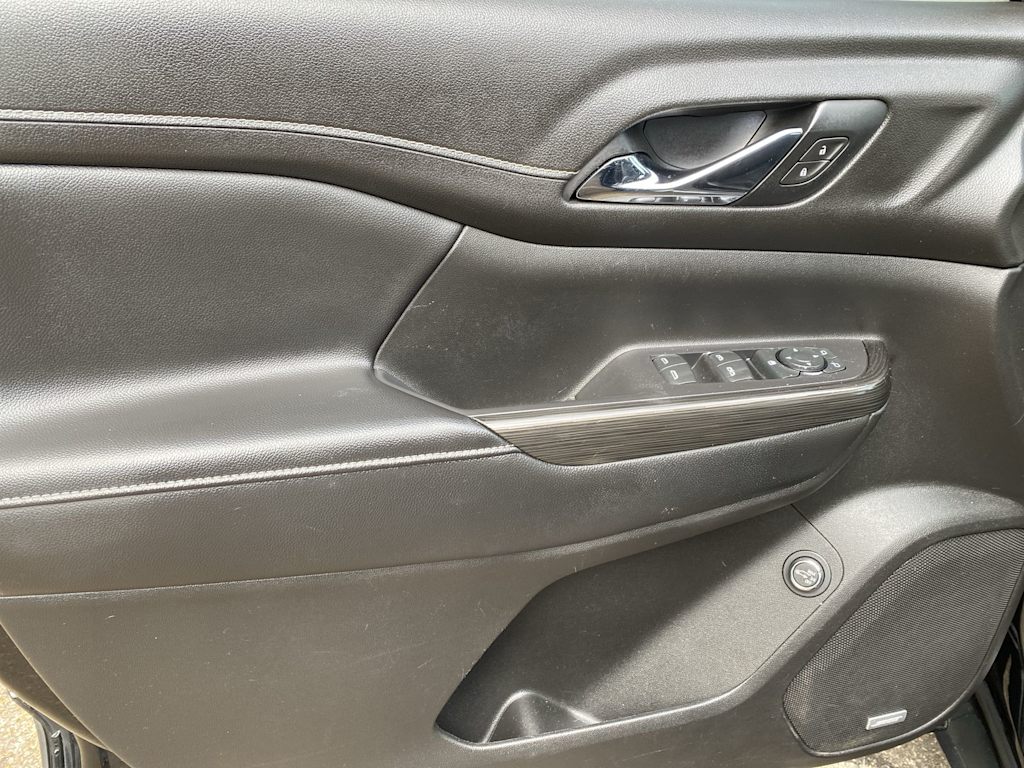 Thumbnail: 2021 GMC Acadia - 39