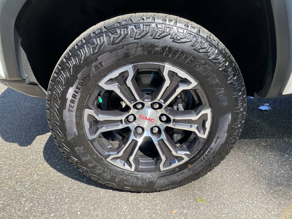 Thumbnail: 2024 GMC Canyon - 6