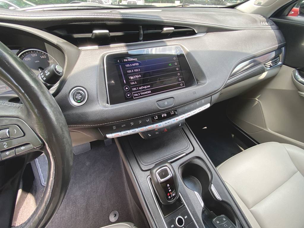 Thumbnail: 2019 Cadillac XT4 - 10