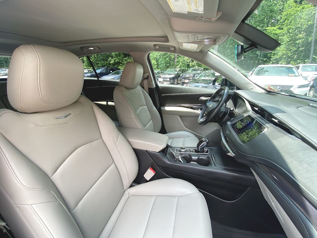 Thumbnail: 2019 Cadillac XT4 - 23