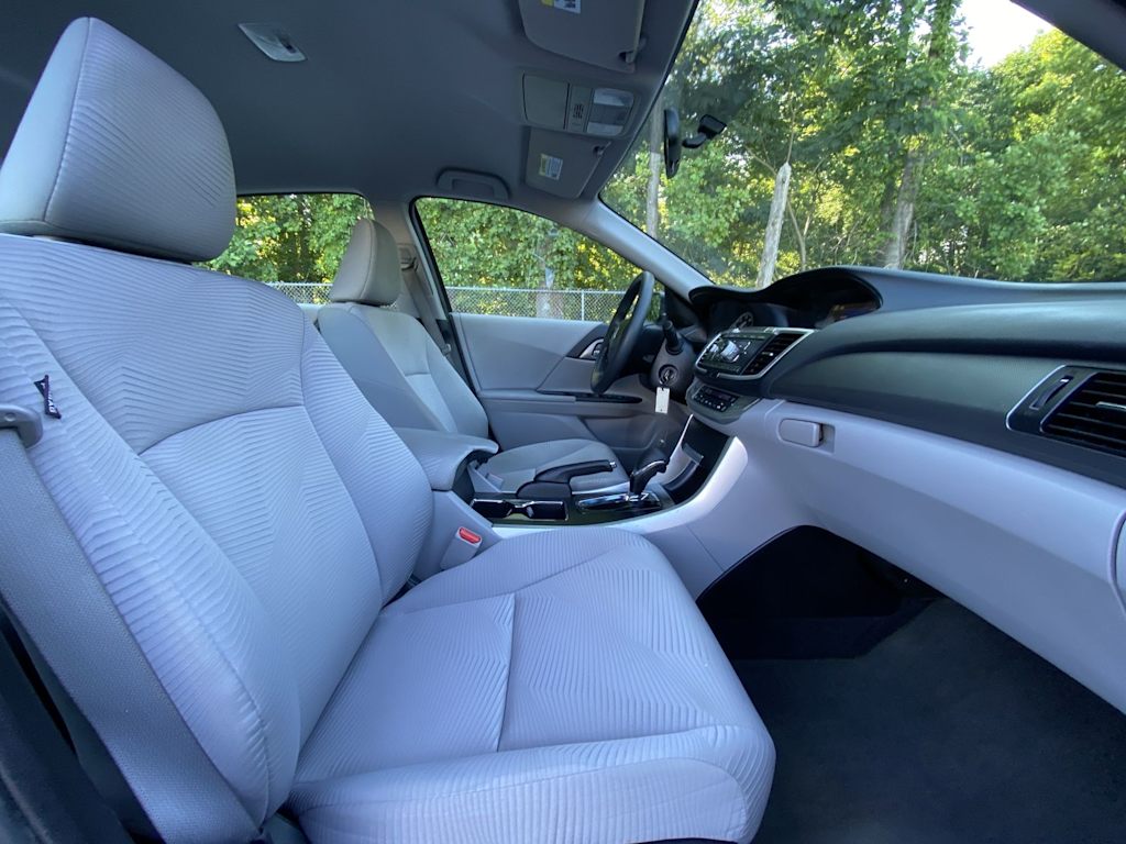 Thumbnail: 2015 Honda Accord - 30