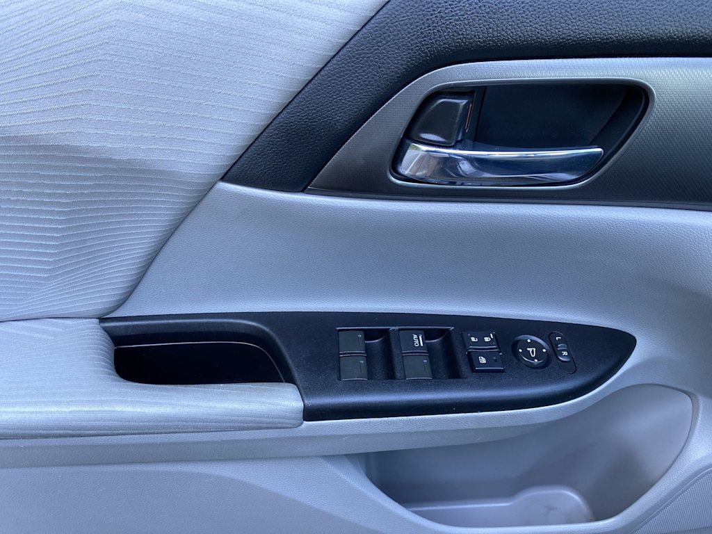 Thumbnail: 2015 Honda Accord - 29