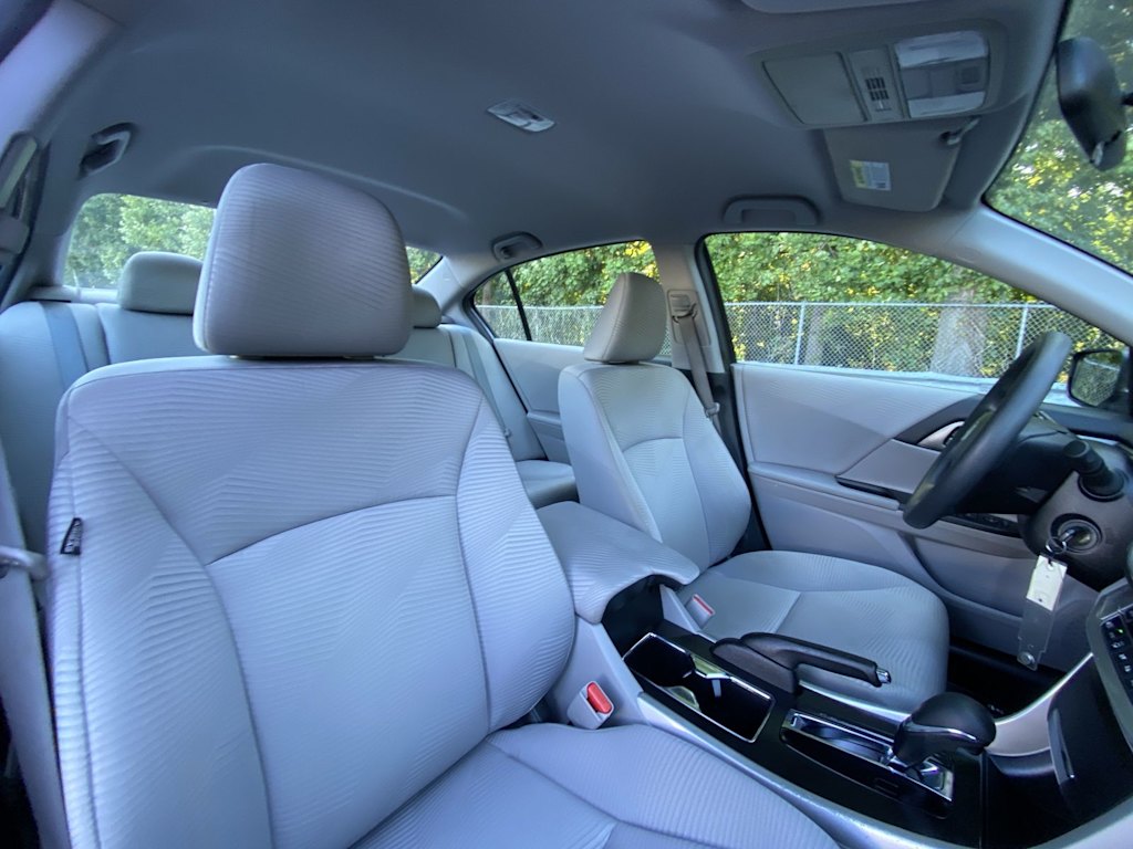Thumbnail: 2015 Honda Accord - 31