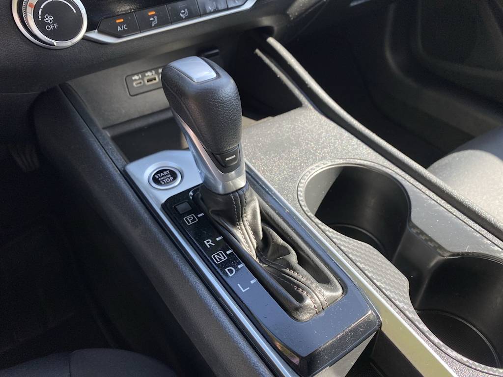 Thumbnail: 2019 Nissan Altima - 15