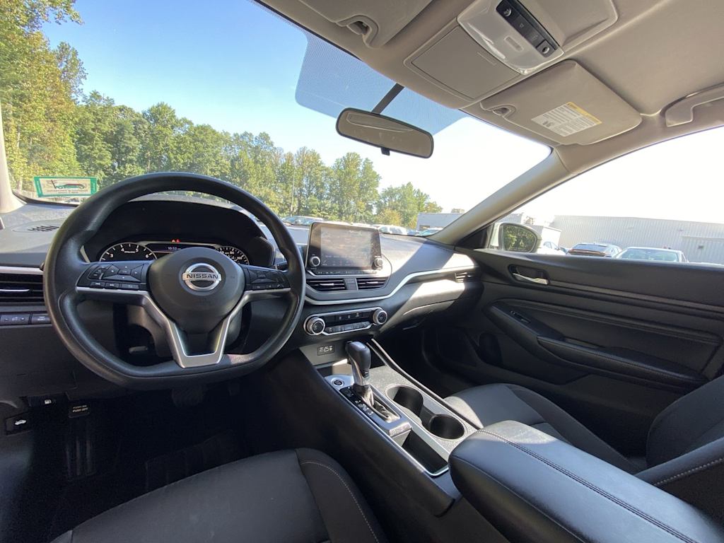 Thumbnail: 2019 Nissan Altima - 9