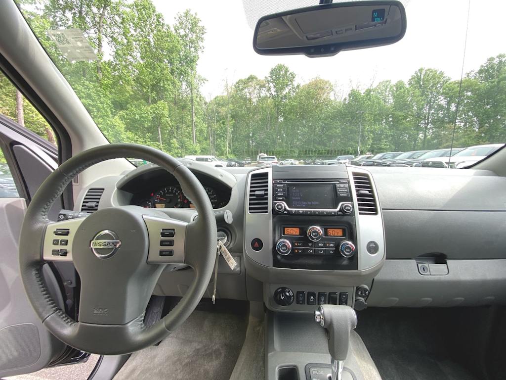 2018 Nissan Frontier SV 2