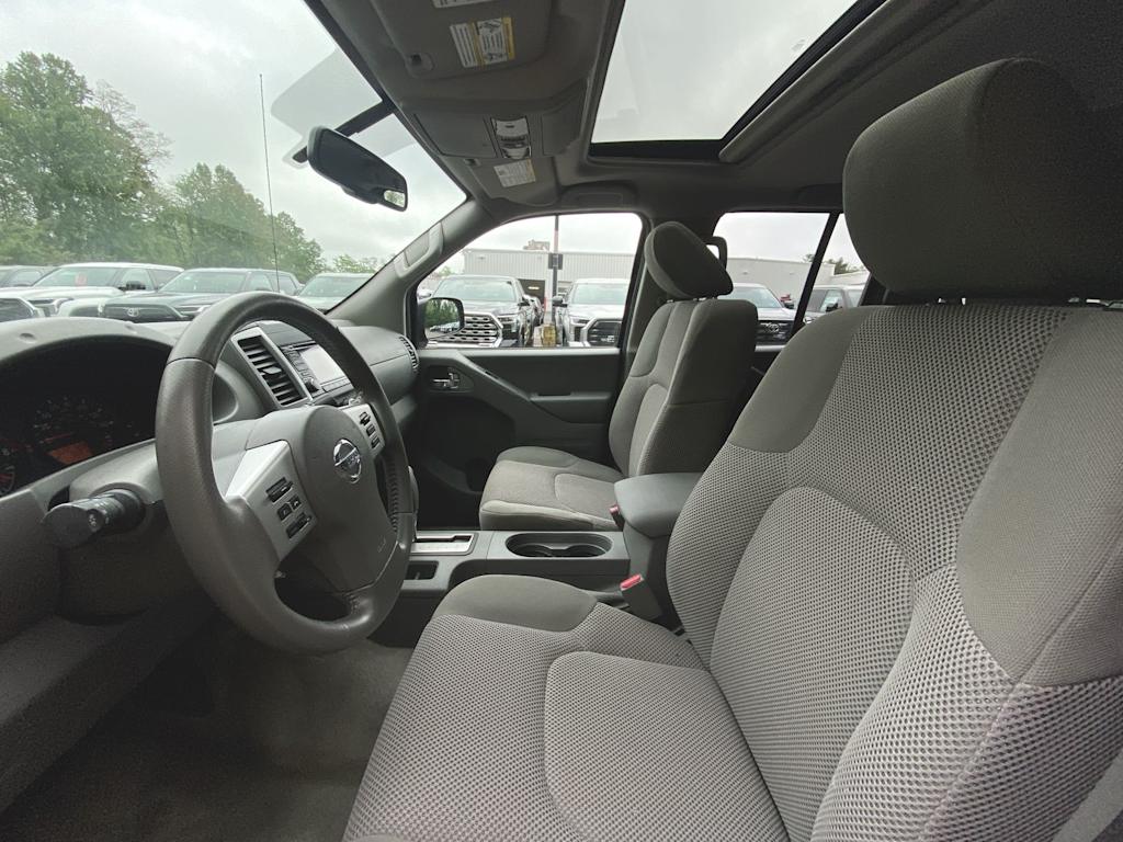 2018 Nissan Frontier SV 8