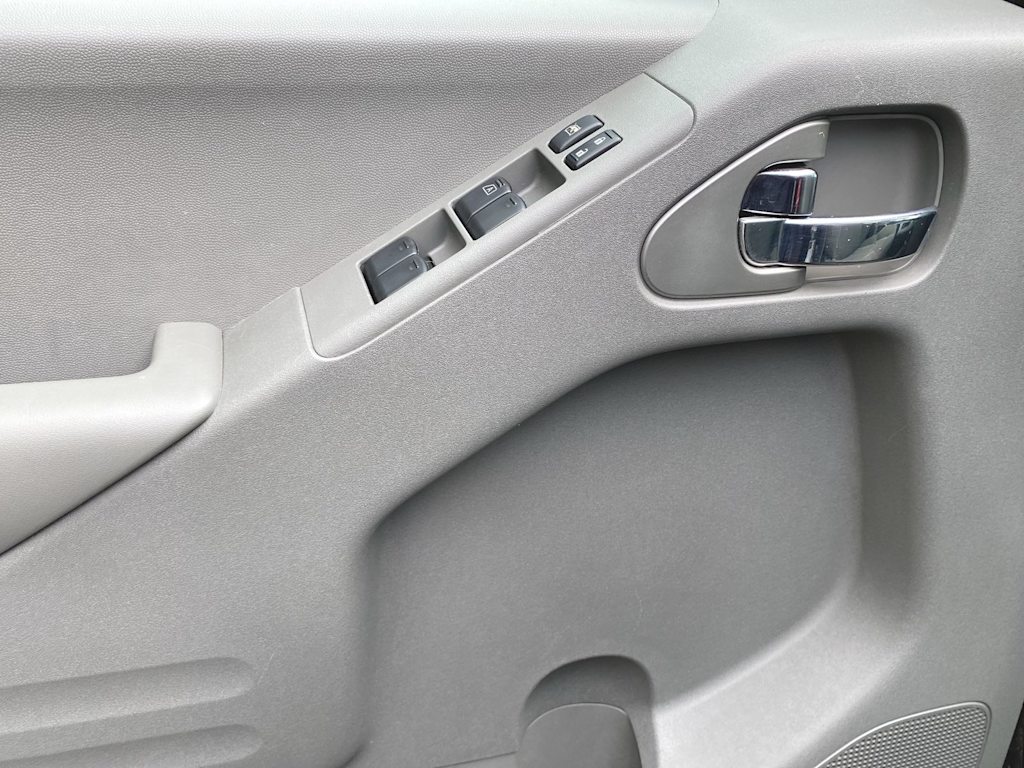 2018 Nissan Frontier SV 24
