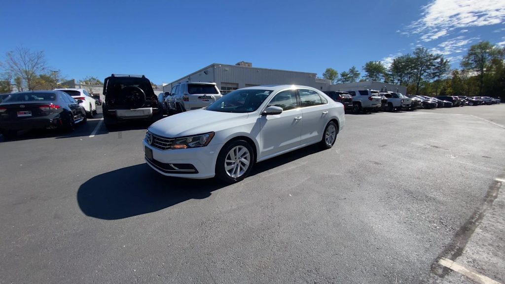 Thumbnail: 2018 Volkswagen Passat - 6
