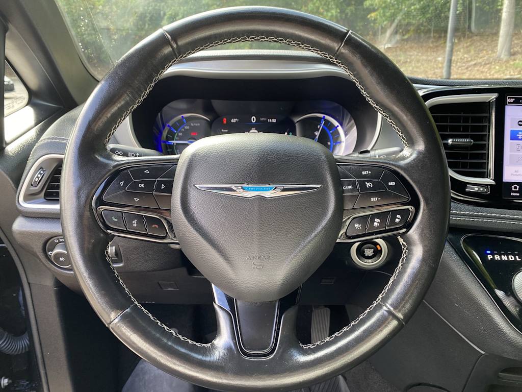 Thumbnail: 2021 Chrysler Pacifica - 13