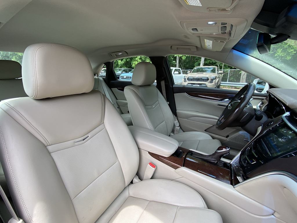 Thumbnail: 2017 Cadillac XTS - 28