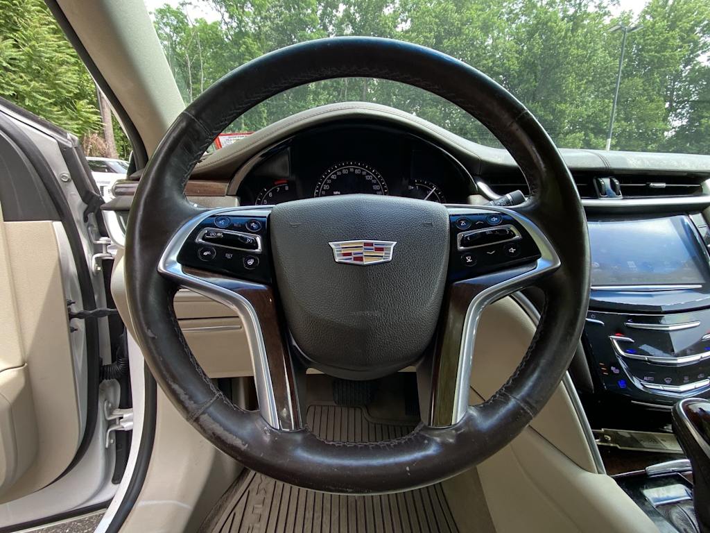 Thumbnail: 2017 Cadillac XTS - 12