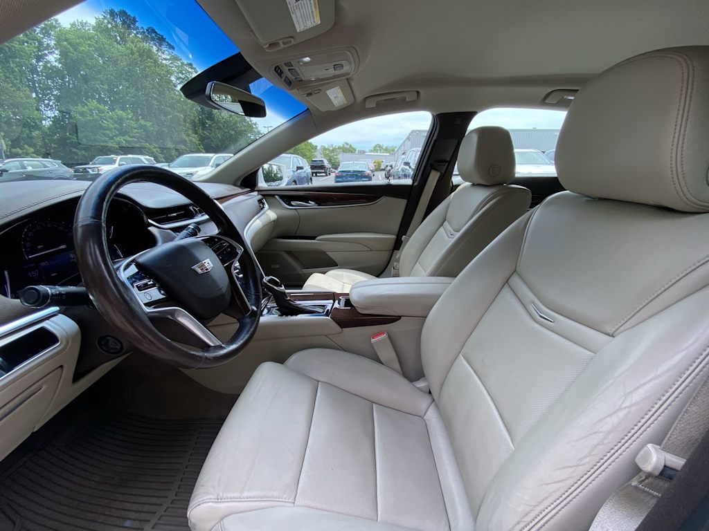 Thumbnail: 2017 Cadillac XTS - 9