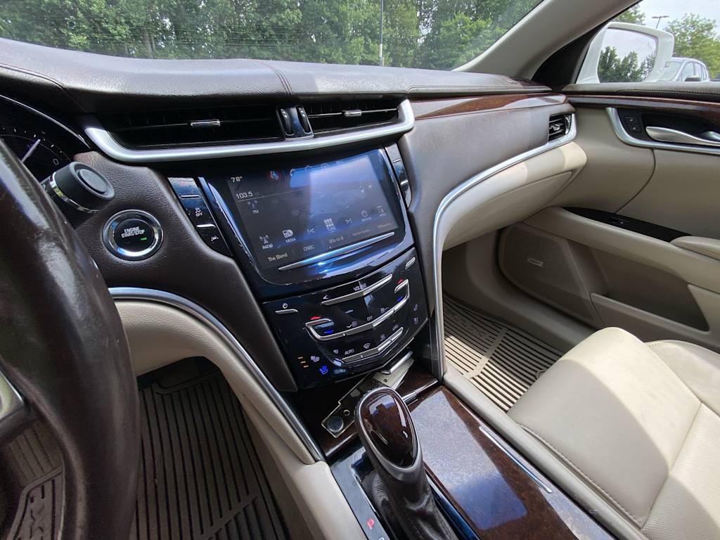 Thumbnail: 2017 Cadillac XTS - 8