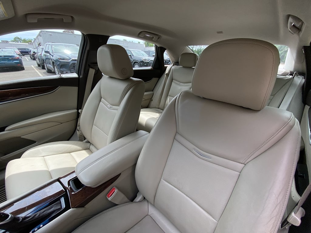 Thumbnail: 2017 Cadillac XTS - 10