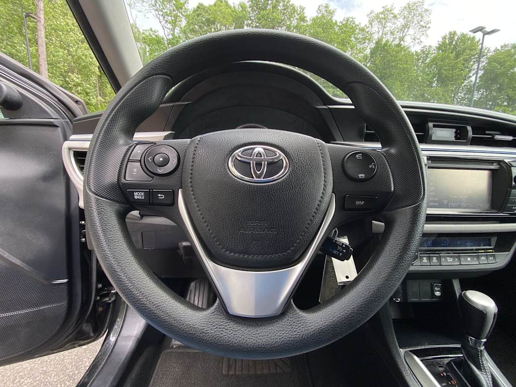 Thumbnail: 2015 Toyota Corolla - 6