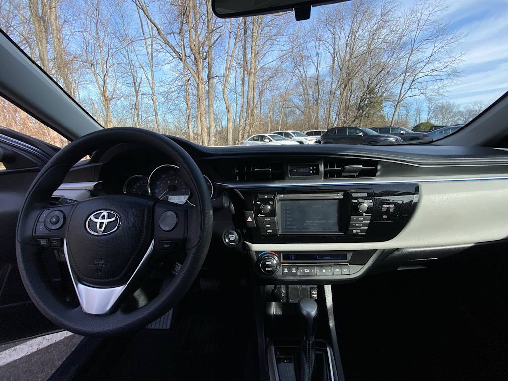 Thumbnail: 2014 Toyota Corolla - 2