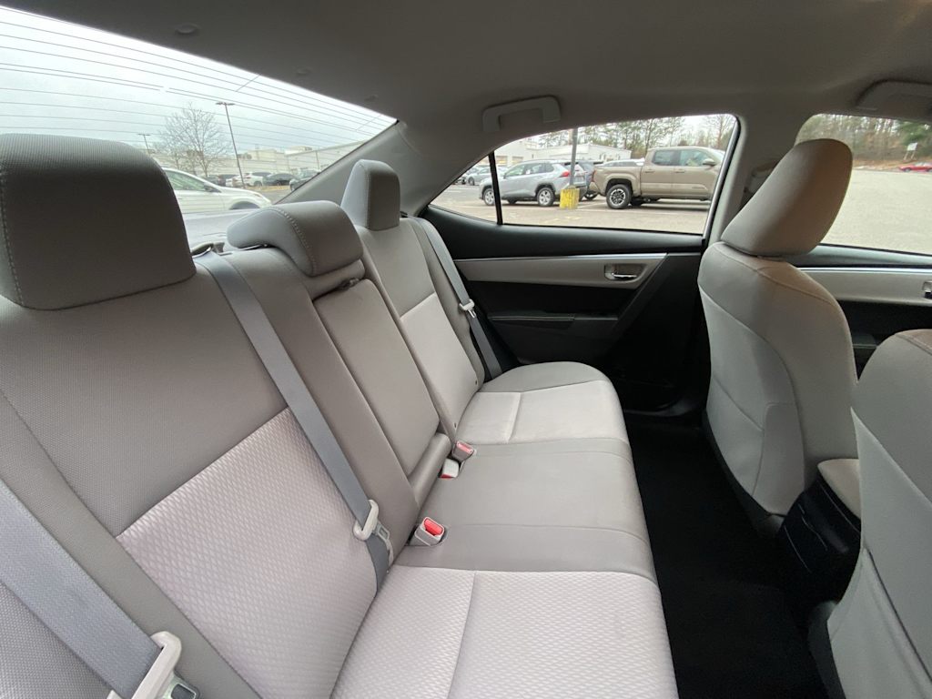 Thumbnail: 2015 Toyota Corolla - 34