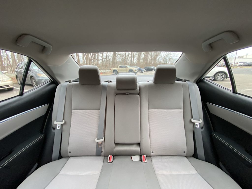 Thumbnail: 2015 Toyota Corolla - 35