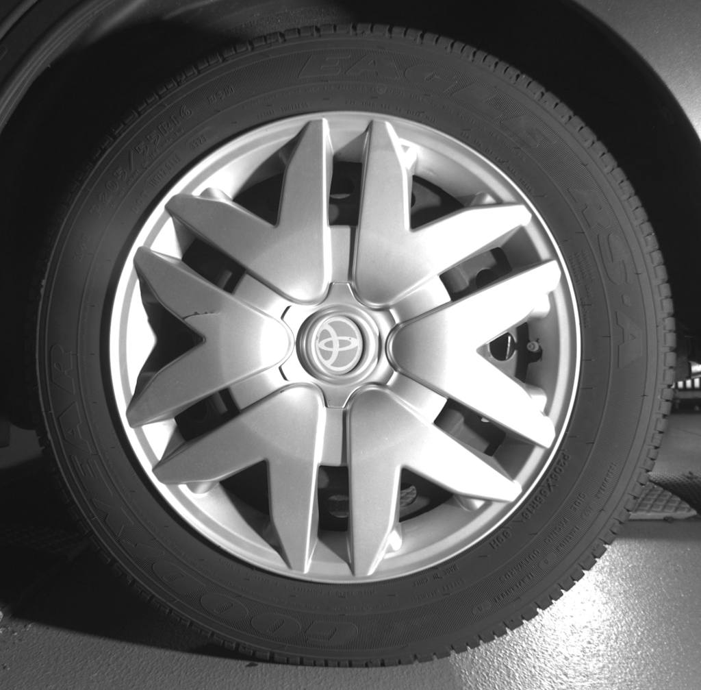 Thumbnail: 2012 Toyota Matrix - 12