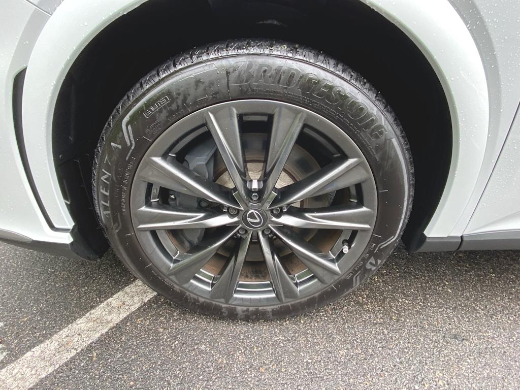 2024 Lexus RX 350 Sport Handling 5