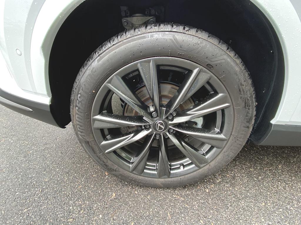 2024 Lexus RX 350 Sport Handling 21