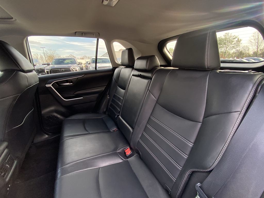 Thumbnail: 2021 Toyota RAV4 - 10